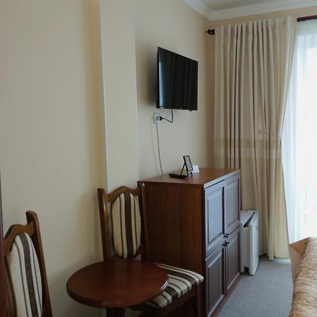 Hotel Three Korony Skhidnytsia Eksteriør bilde