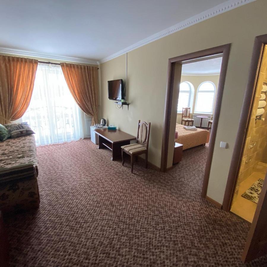 Hotel Three Korony Skhidnytsia Eksteriør bilde
