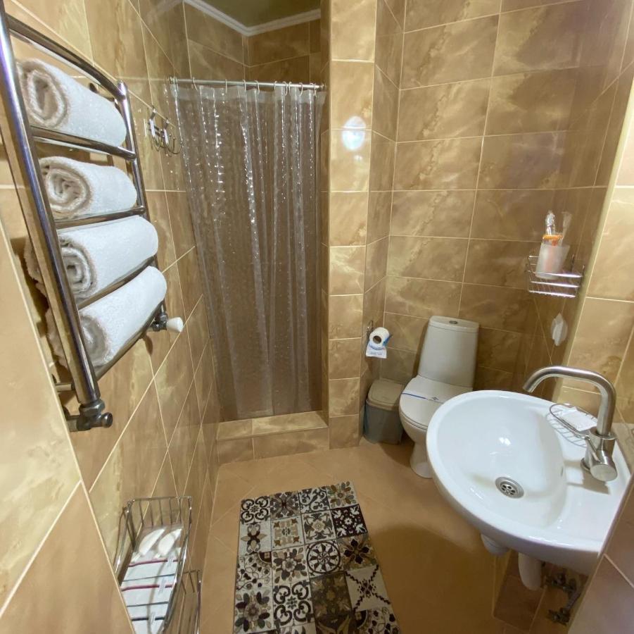 Hotel Three Korony Skhidnytsia Eksteriør bilde