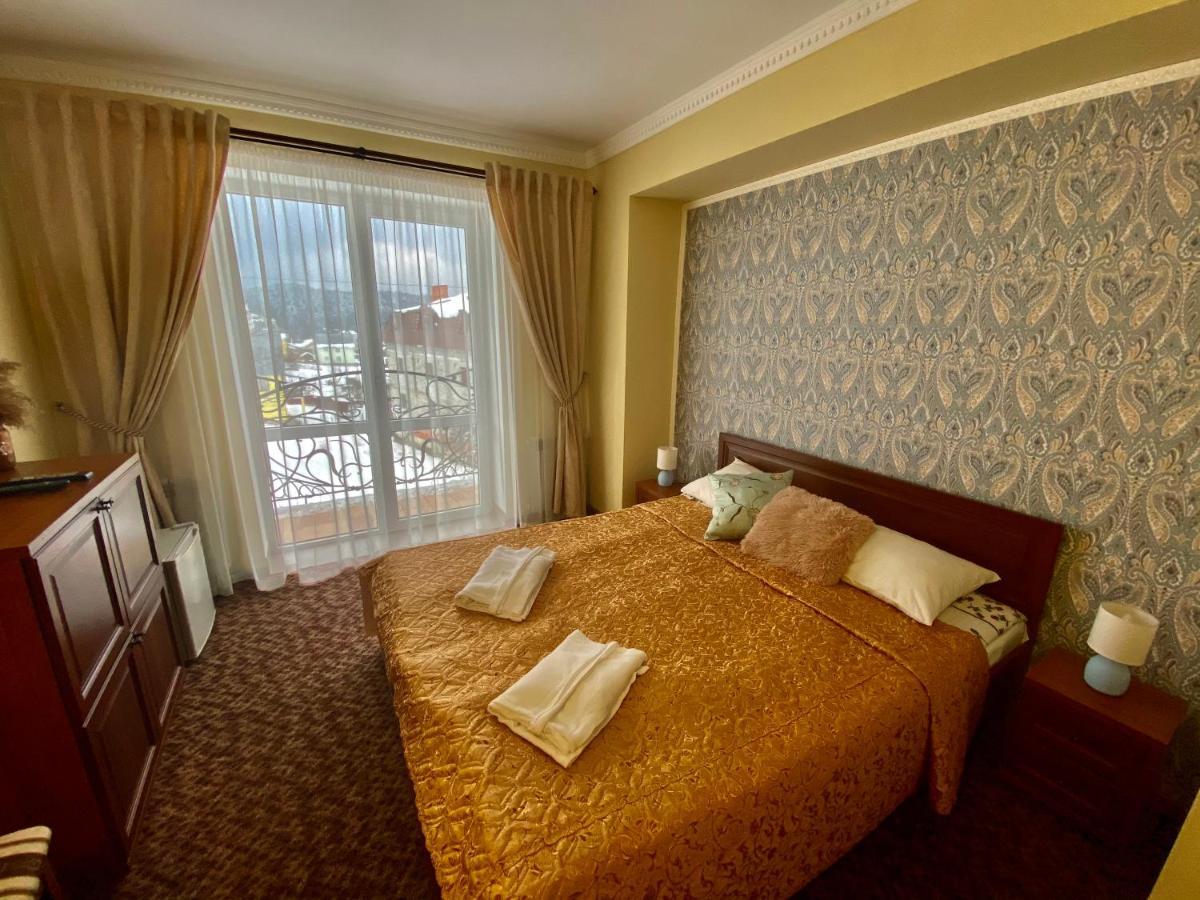 Hotel Three Korony Skhidnytsia Eksteriør bilde