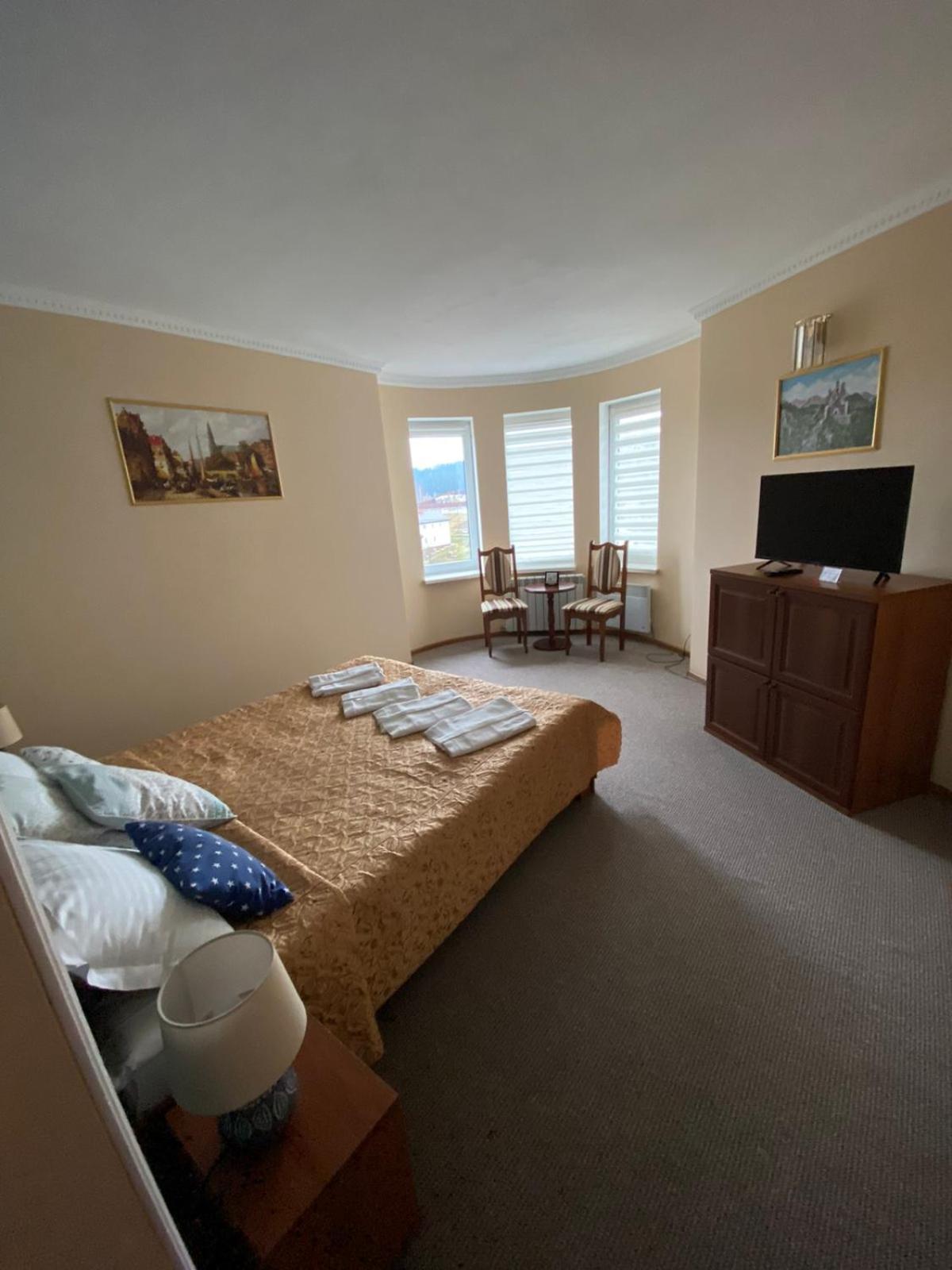 Hotel Three Korony Skhidnytsia Eksteriør bilde