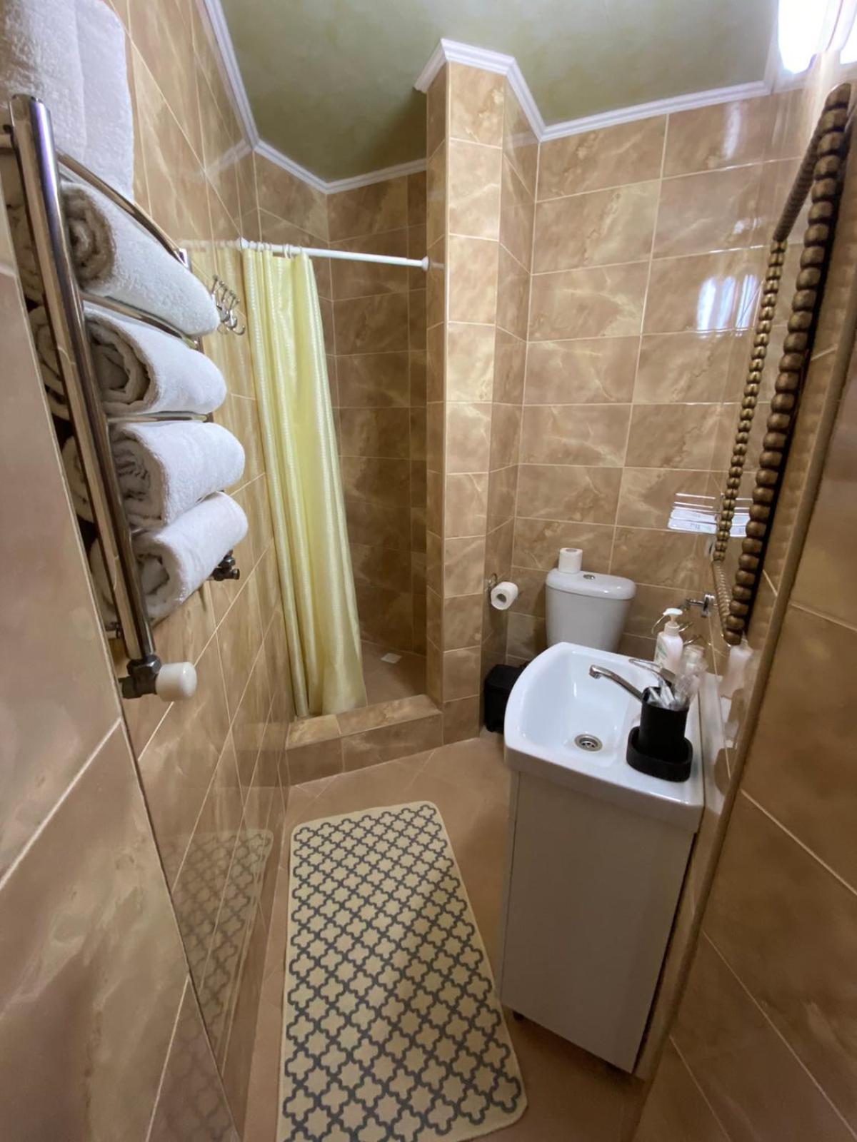 Hotel Three Korony Skhidnytsia Eksteriør bilde