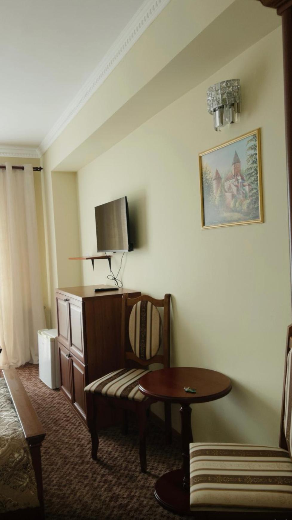 Hotel Three Korony Skhidnytsia Eksteriør bilde